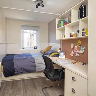 4 Bed Standard - Image 1